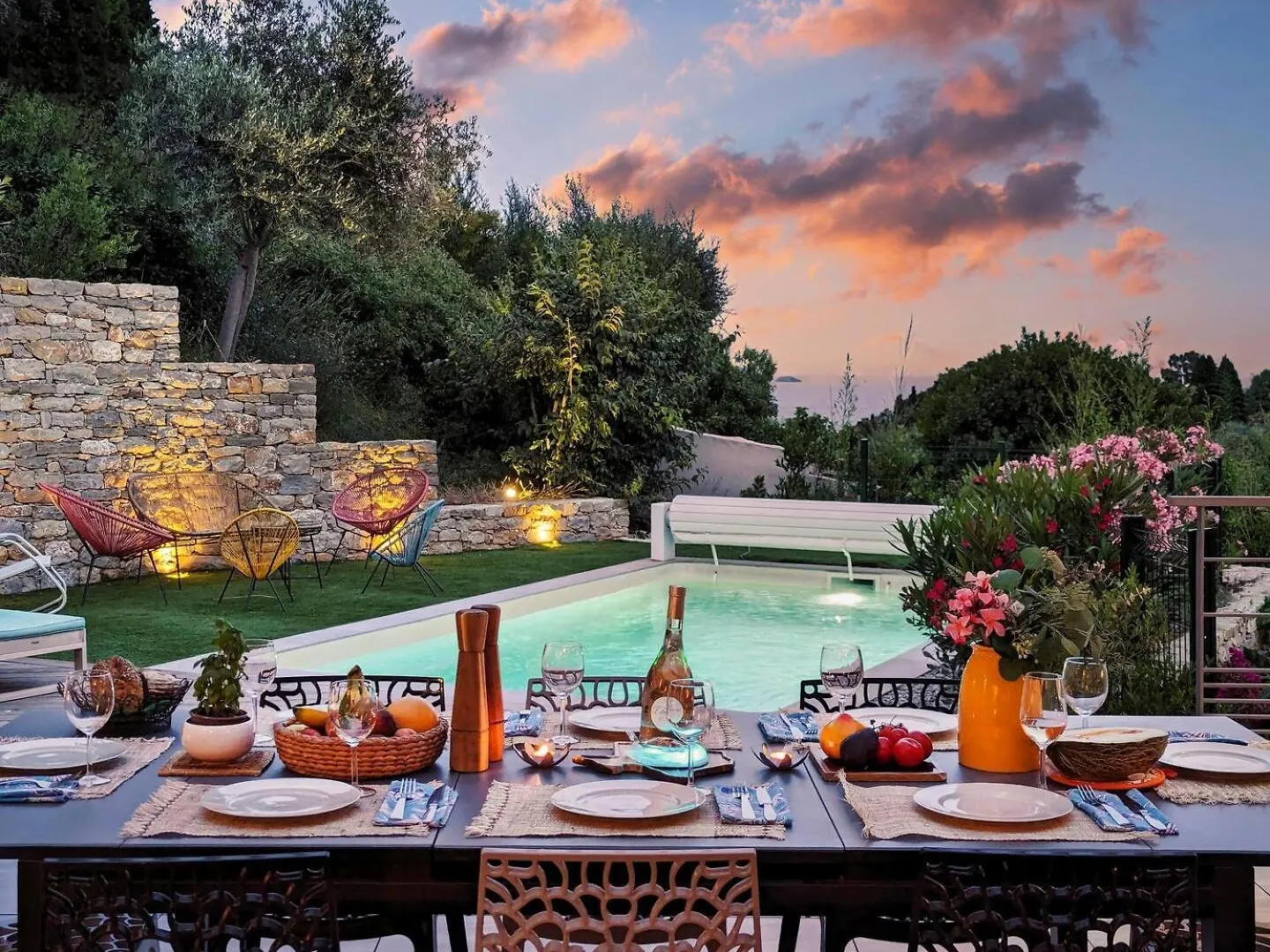 Lone Star Riviera - 5 Minutes Walk To The Beach Carqueiranne 0*,  France